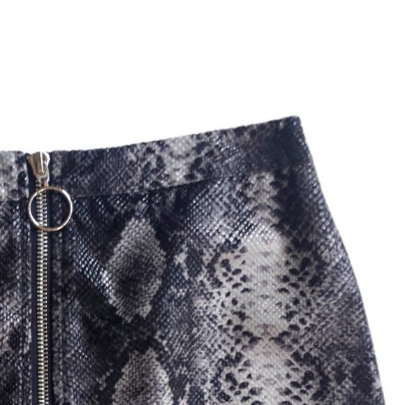 Akira Snake Print Skirt - Picture 4 of 5